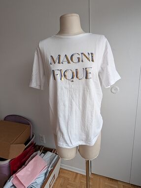 Magnifique White Graphic Tee with Blue & Gold Lettering